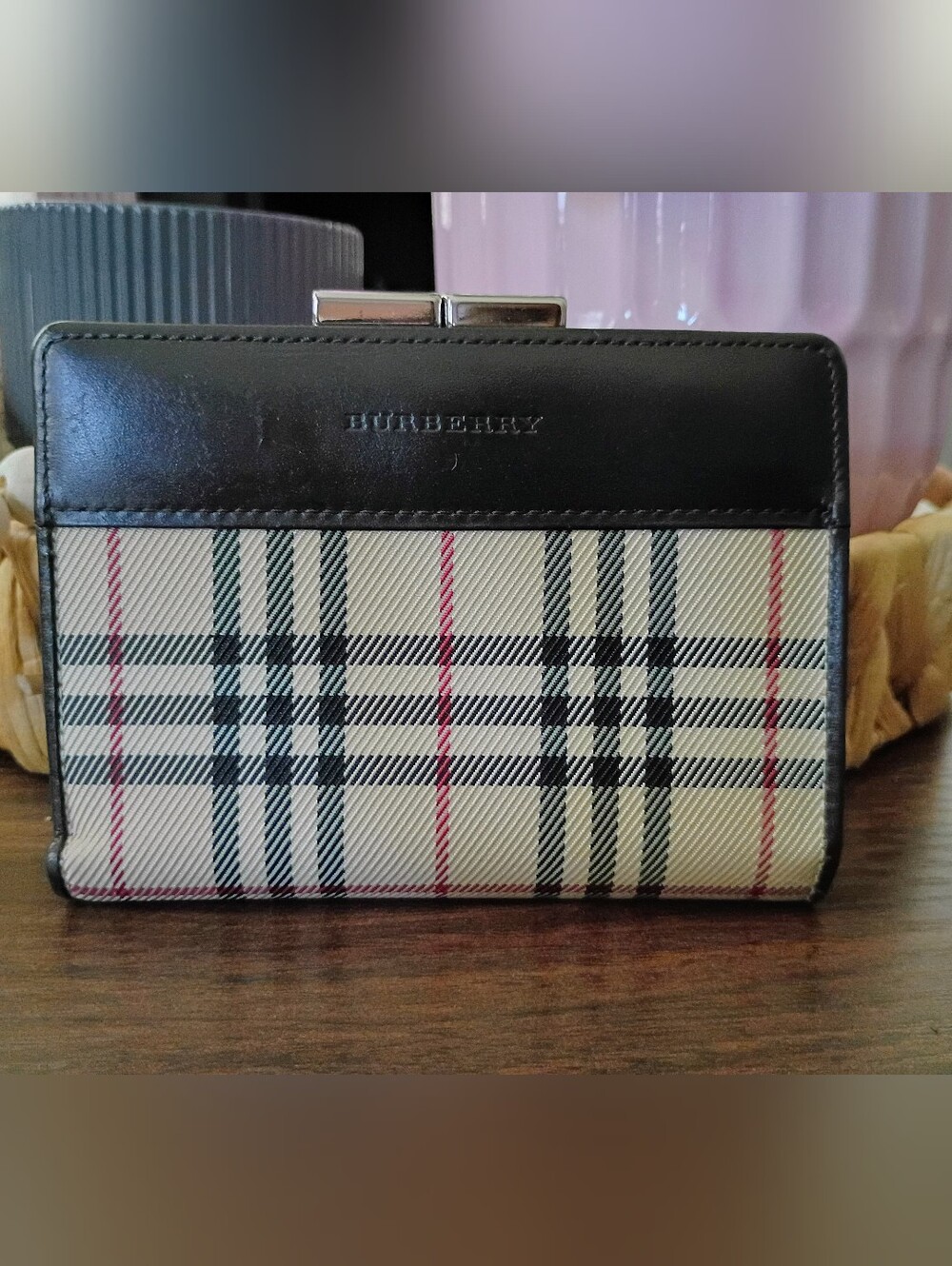Vintage Burberry Nova Check Compact Kisslock Wallet - Excellent Condition.